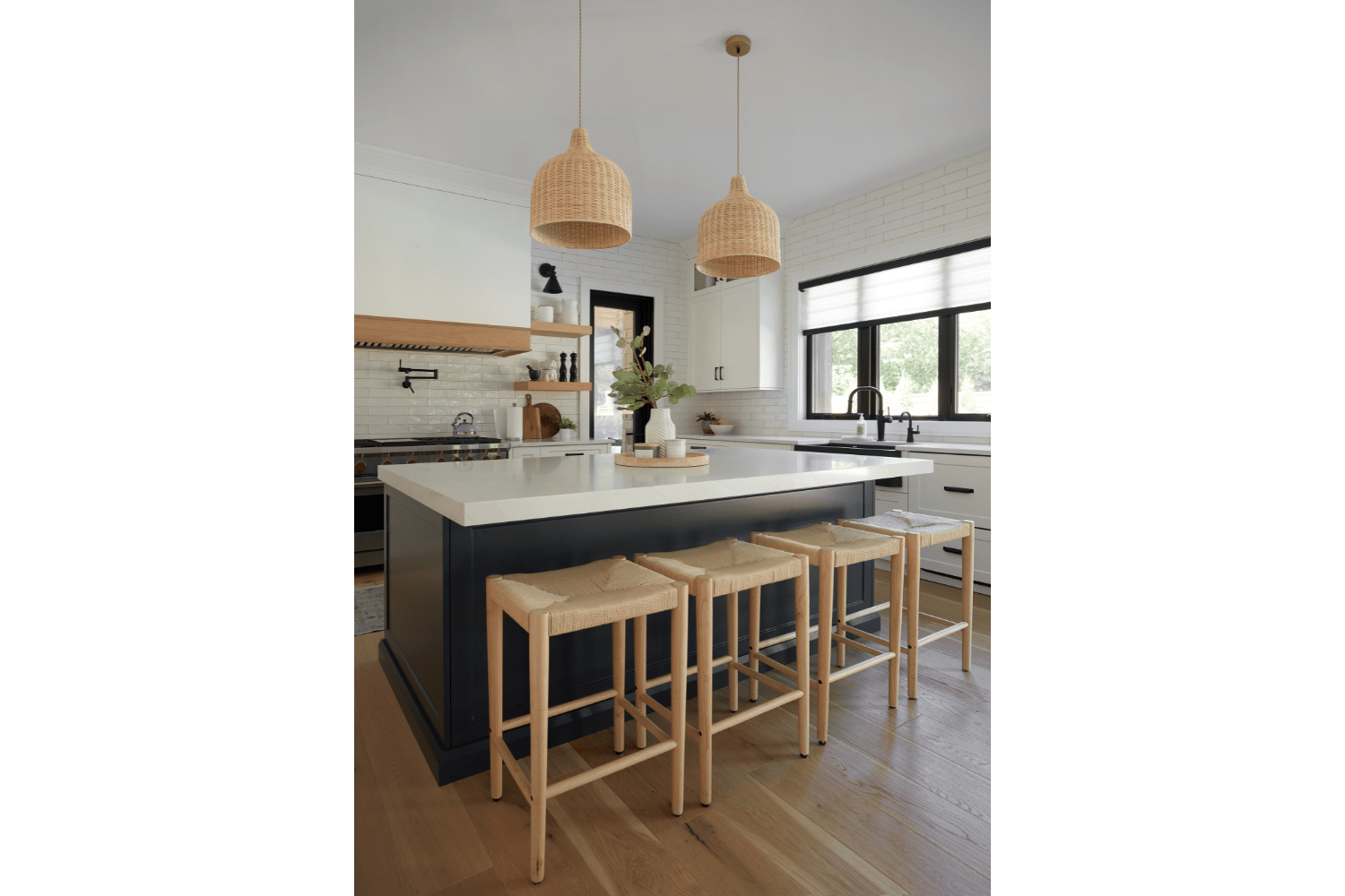 Project Fay_White Modern Farmhouse Kitchen