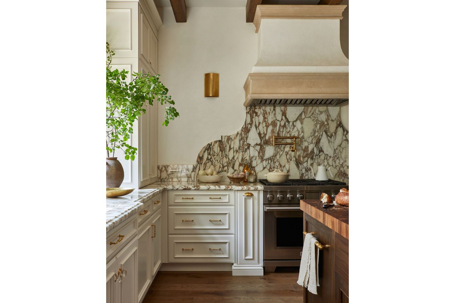 Project Meadow Wood: Custom Kitchen Range Hood