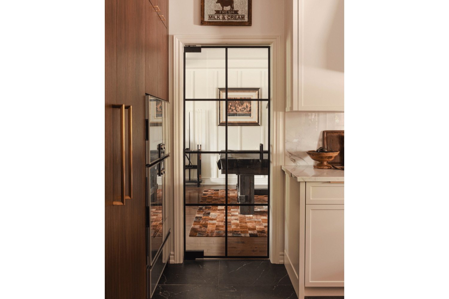 Elegant kitchen design with traditional and modern elements