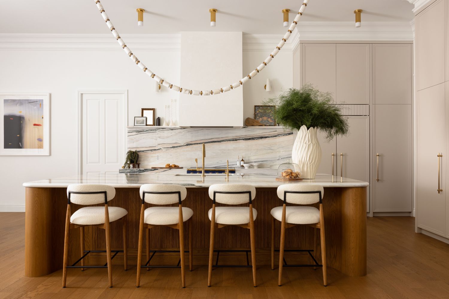 Contemporary kitchen design with large kitchen island
