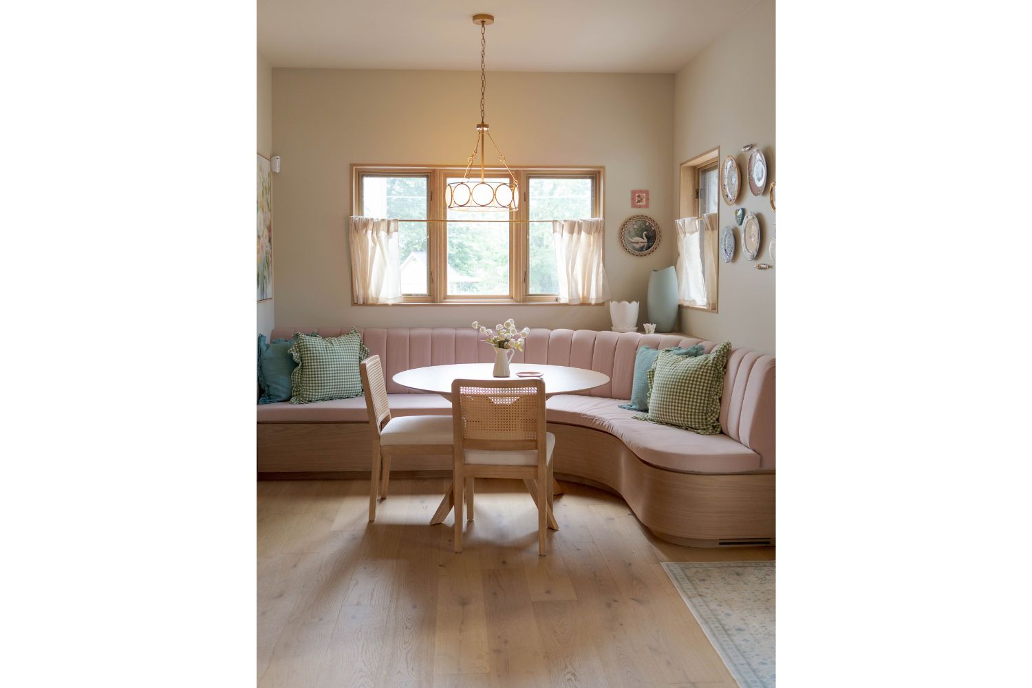 custom white oak curved banquette for breakfast nook