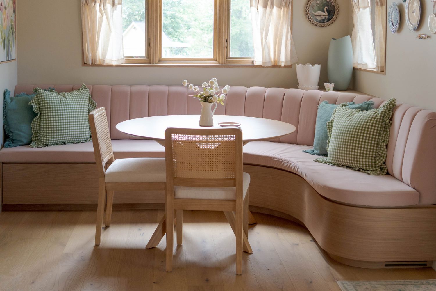 Custom curved breakfast nook banquette
